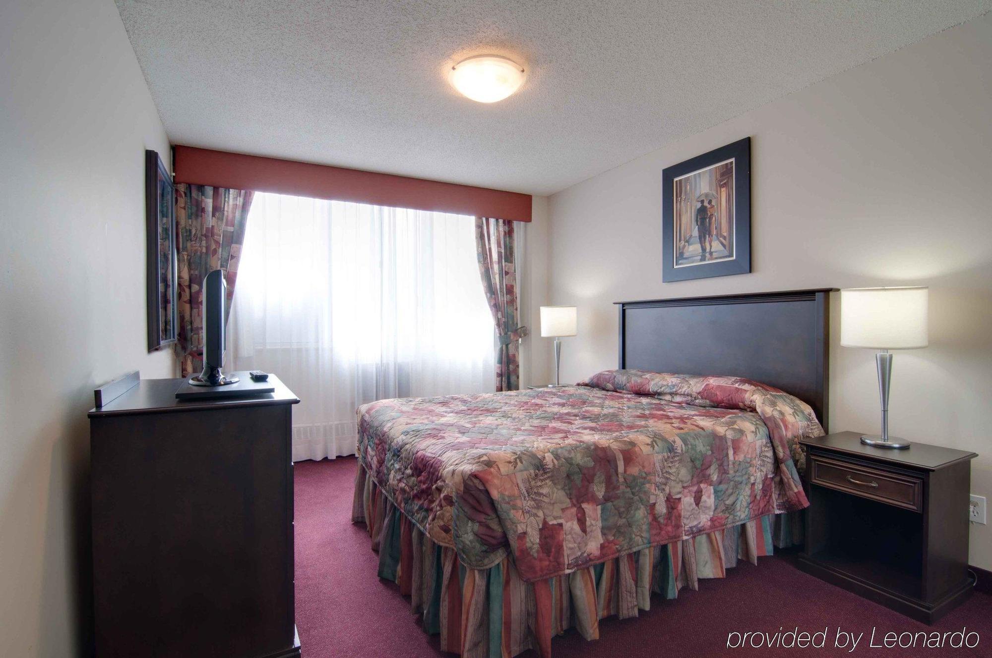 La Tour Belvedѐre Hotel Montréal Szoba fotó
