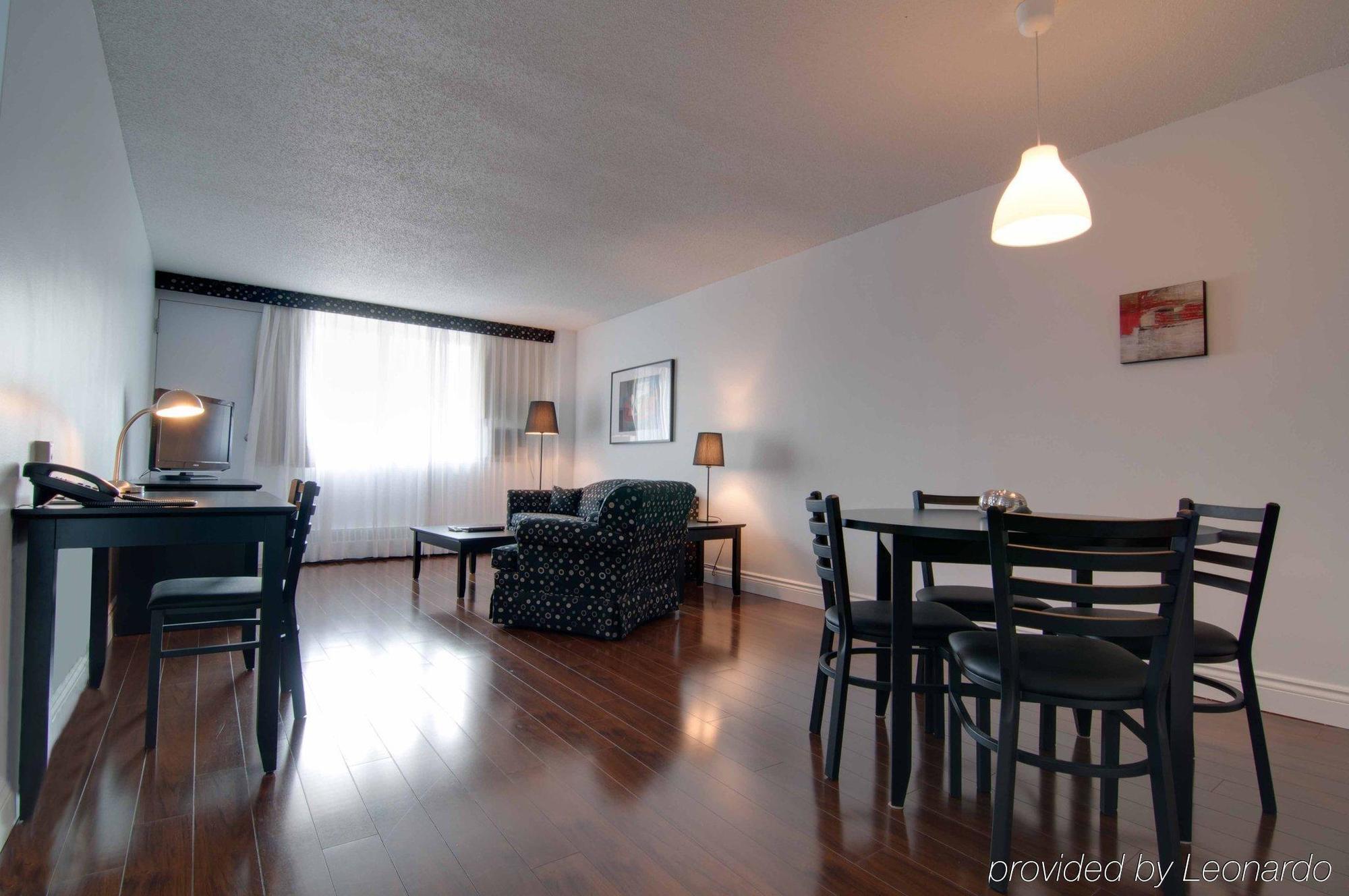 La Tour Belvedѐre Hotel Montréal Szoba fotó