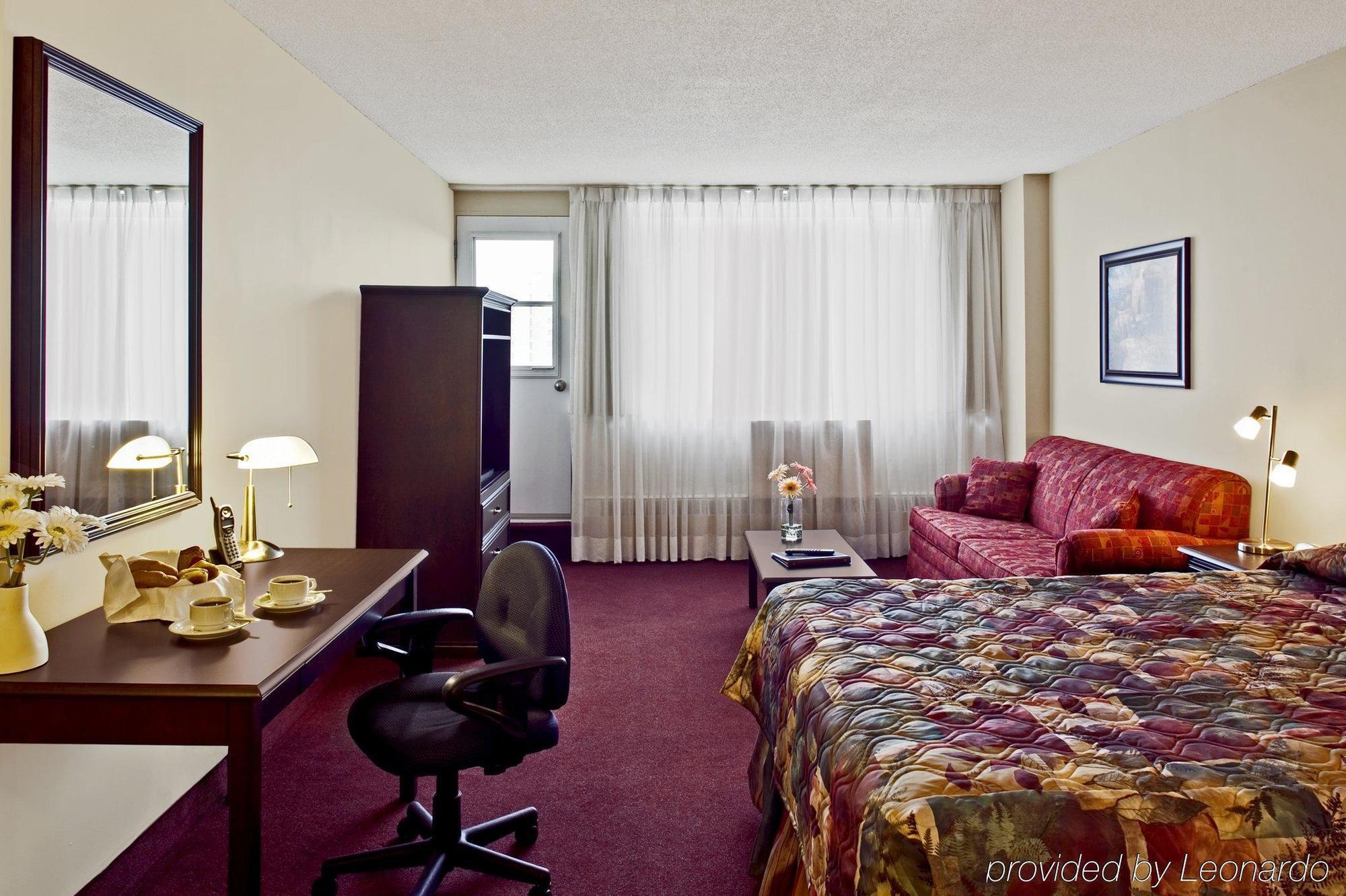 La Tour Belvedѐre Hotel Montréal Szoba fotó